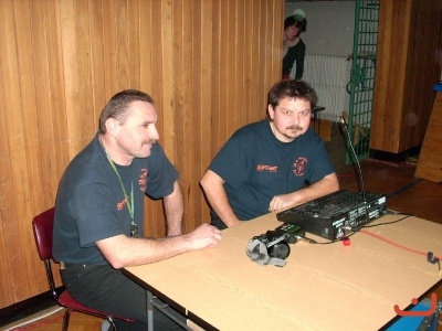 Pohni kostrou