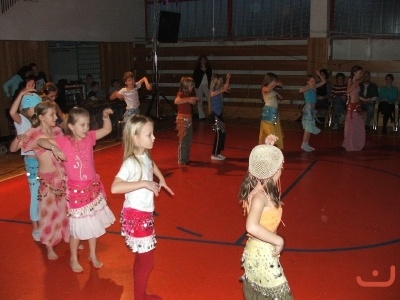 Pohni kostrou