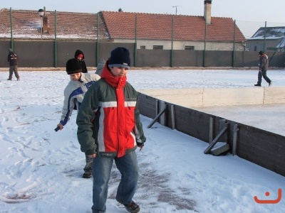 4. a 5. třídy na školním kluzišti