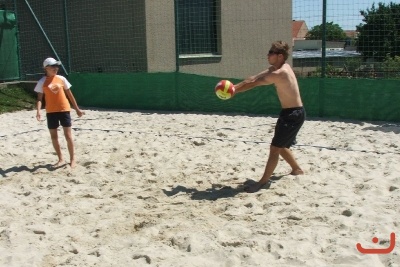 Adams family beach