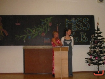 Vanocnistrom2002