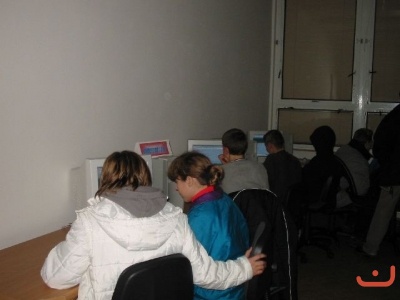 Vanocnistrom2002