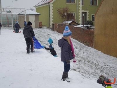 Prvňáčci na sněhu