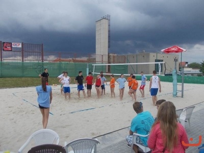 Beachový turnaj osobností a žáků školy