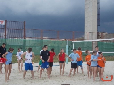 Beachový turnaj osobností a žáků školy