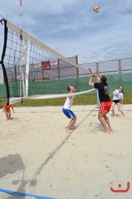 Beachový turnaj osobností a žáků školy