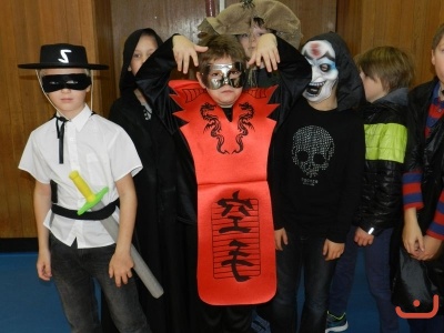 Halloweenský průvod