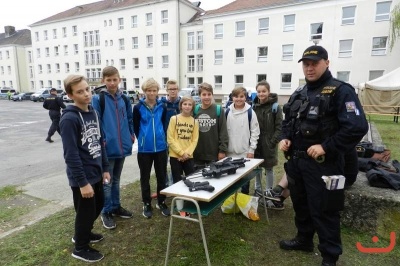 DensPolicii_56