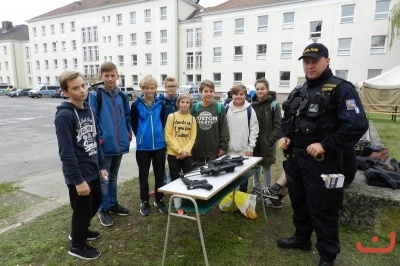 DensPolicii_57