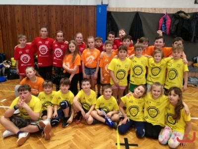 barevny minivolejbal