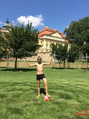 Louka_44