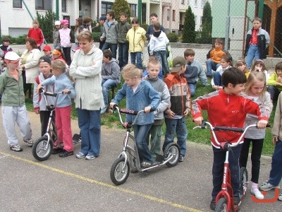 Závod na koloběžkách