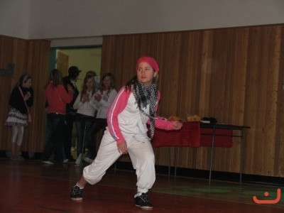 Pohni kostrou 2010