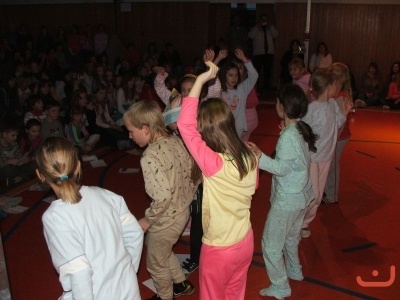 Pohni kostrou 2010