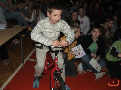 Pohni kostrou 2010