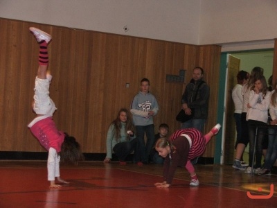 Pohni kostrou 2010