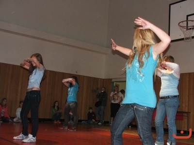 Pohni kostrou 2010
