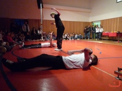 Pohni kostrou 2010