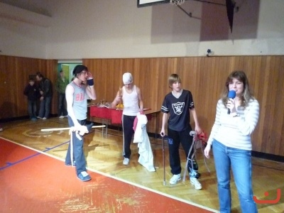 Pohni kostrou 2010
