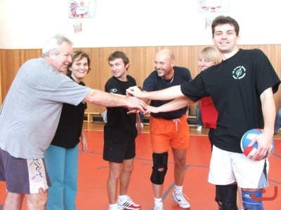 sportovní klání - žáci proti učitelům