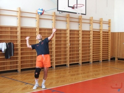sportovní klání - žáci proti učitelům