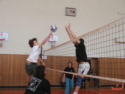 sportovní klání - žáci proti učitelům