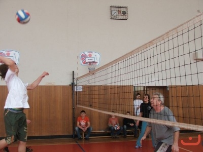 sportovní klání - žáci proti učitelům