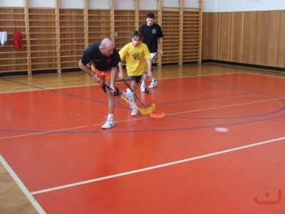 sportovní klání - žáci proti učitelům