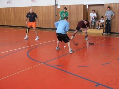 sportovní klání - žáci proti učitelům