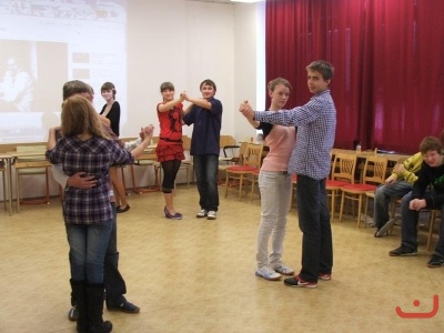8.AB - tanec v UaK
