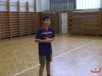 Turnaj v červeném minivolejbalu