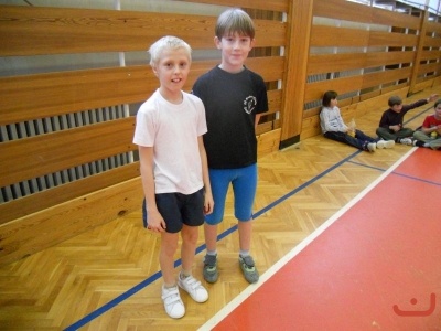 Turnaj v žlutém minivolejbalu
