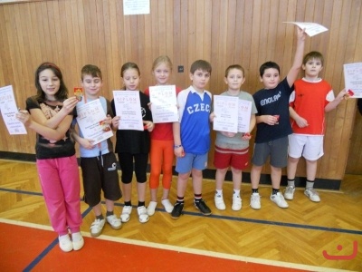 Turnaj v žlutém minivolejbalu