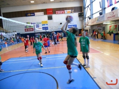 Barevný minivolejbal