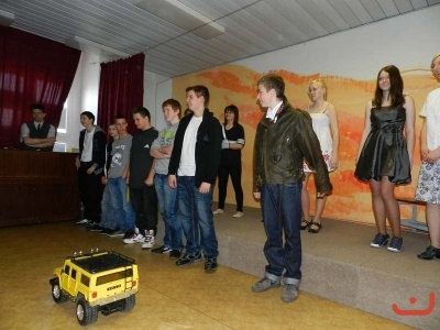 Muzikál Pomáda - 9.B