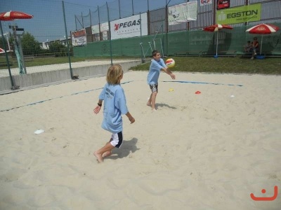 Nonstop 24-hodin beachvolejbal