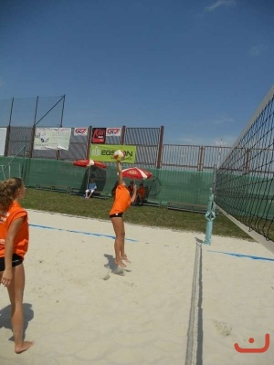 Nonstop 24-hodin beachvolejbal