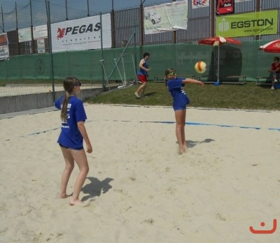 Nonstop 24-hodin beachvolejbal