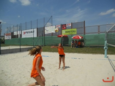 Nonstop 24-hodin beachvolejbal