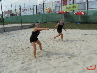 Nonstop 24-hodin beachvolejbal