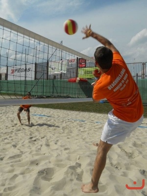Nonstop 24-hodin beachvolejbal