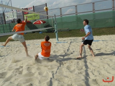 Nonstop 24-hodin beachvolejbal