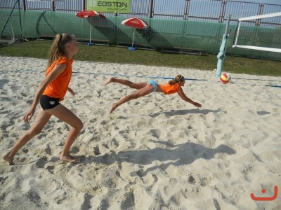 Nonstop 24-hodin beachvolejbal