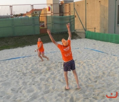 Nonstop 24-hodin beachvolejbal