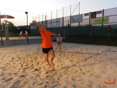 Nonstop 24-hodin beachvolejbal