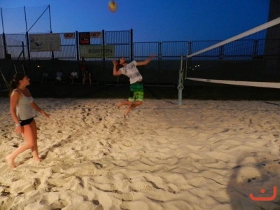 Nonstop 24-hodin beachvolejbal