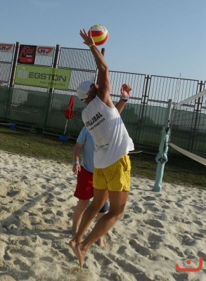 Nonstop 24-hodin beachvolejbal
