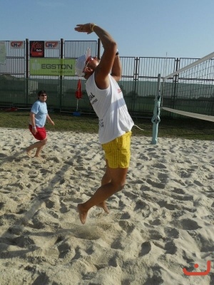 Nonstop 24-hodin beachvolejbal