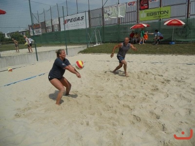 Nonstop 24-hodin beachvolejbal