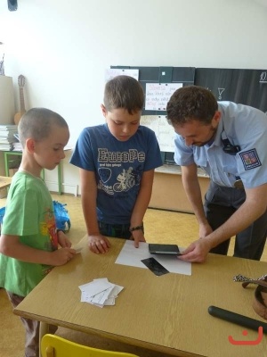 Policie ve školní družině